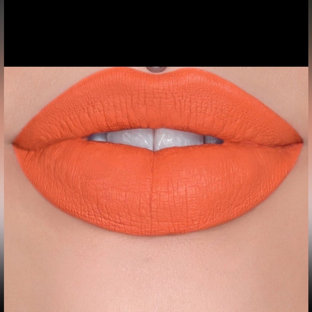 Tangerine Queen • Dark orange coral